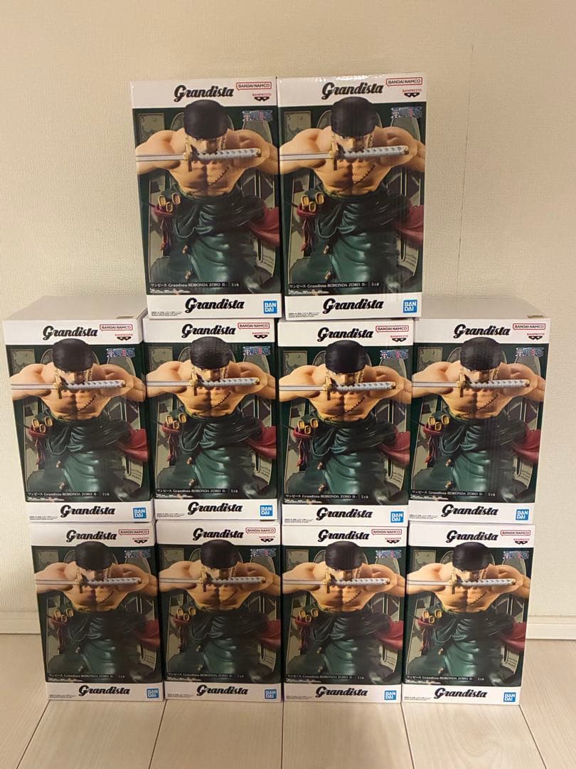 ワンピース　グランジスタ　ゾロ　フィギュア