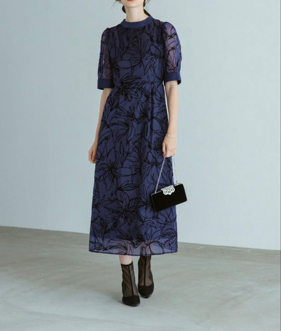 新品タグ付き　フロッキーデザインIラインドレス