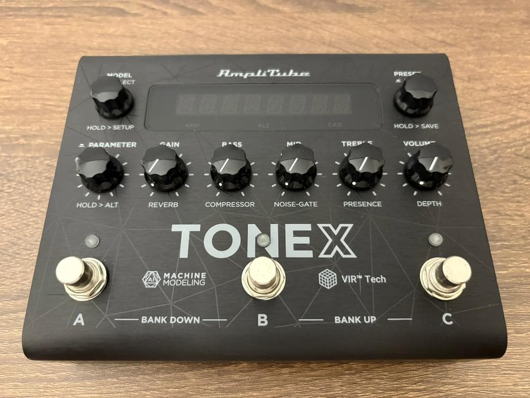 TONEX Pedal / ライセンス解除済 / IK Multimedia