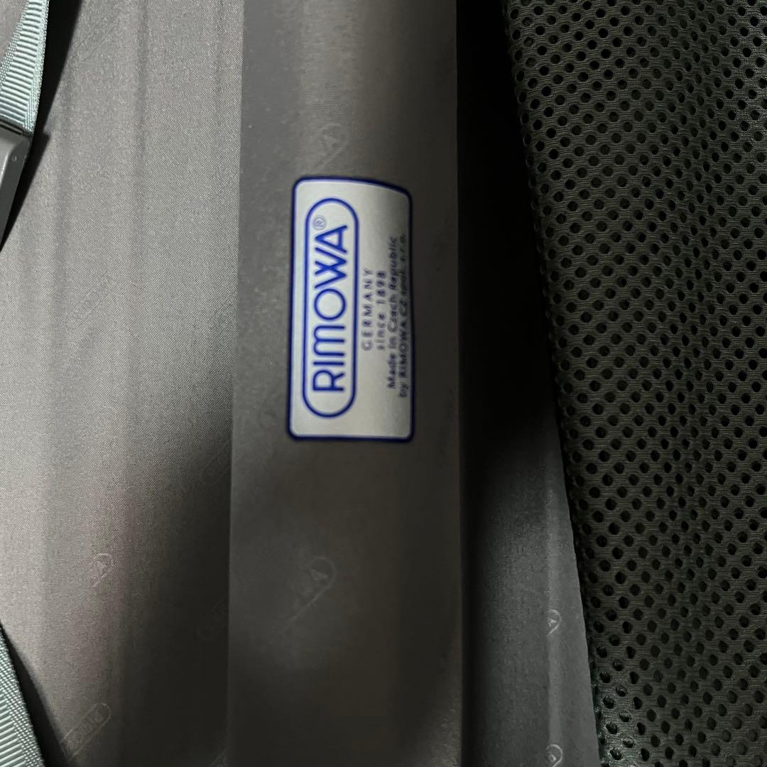 極美品 リモワ キャリーケース サルサ 32L ブラック 2輪 スーツケース