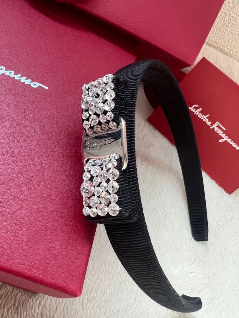 【美品】フェラガモ カチューシャ Salvatore Ferragamo