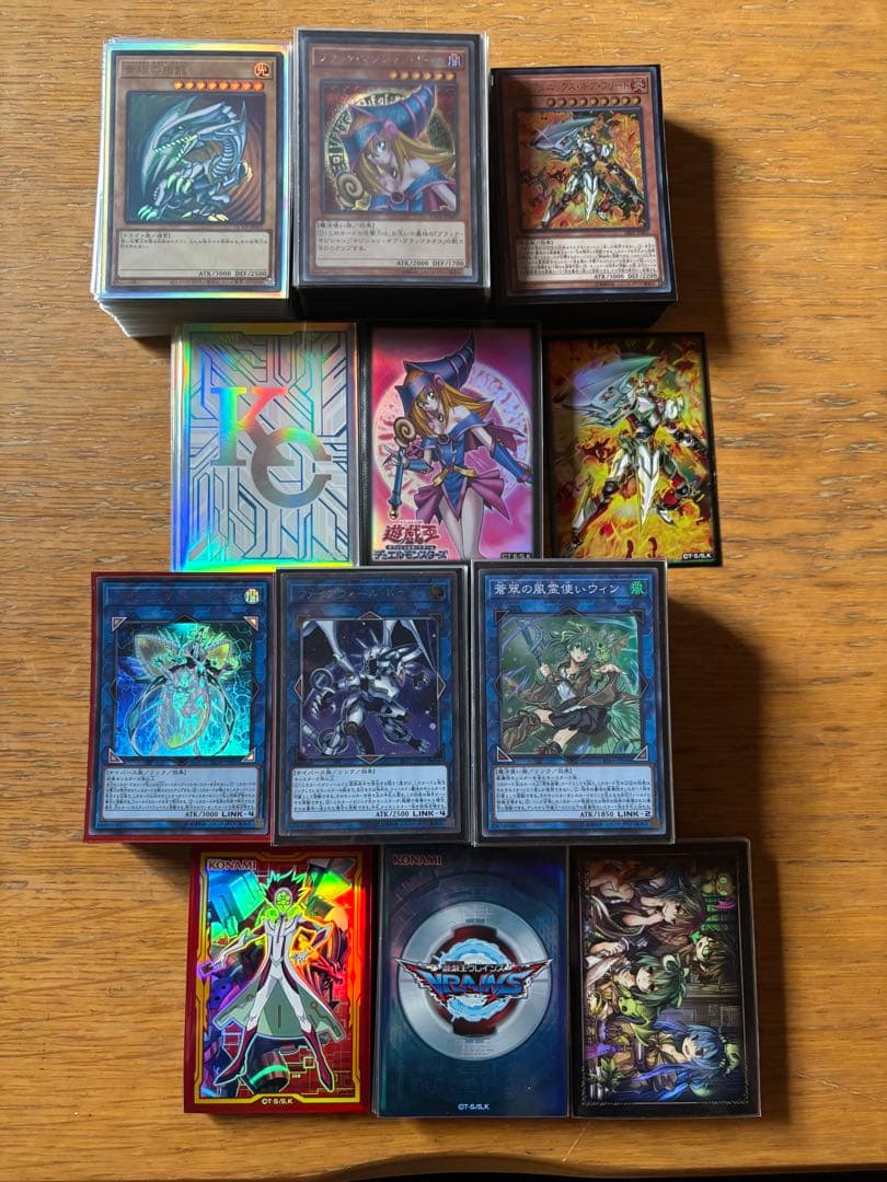 遊戯王6デッキまとめ売り　青眼の白龍　ブラック・マジシャン・ガール　霊使い　他