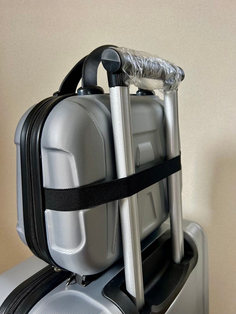 4点セット スーツケース シルバー 在庫処分 旅行 360°の4輪キャスター