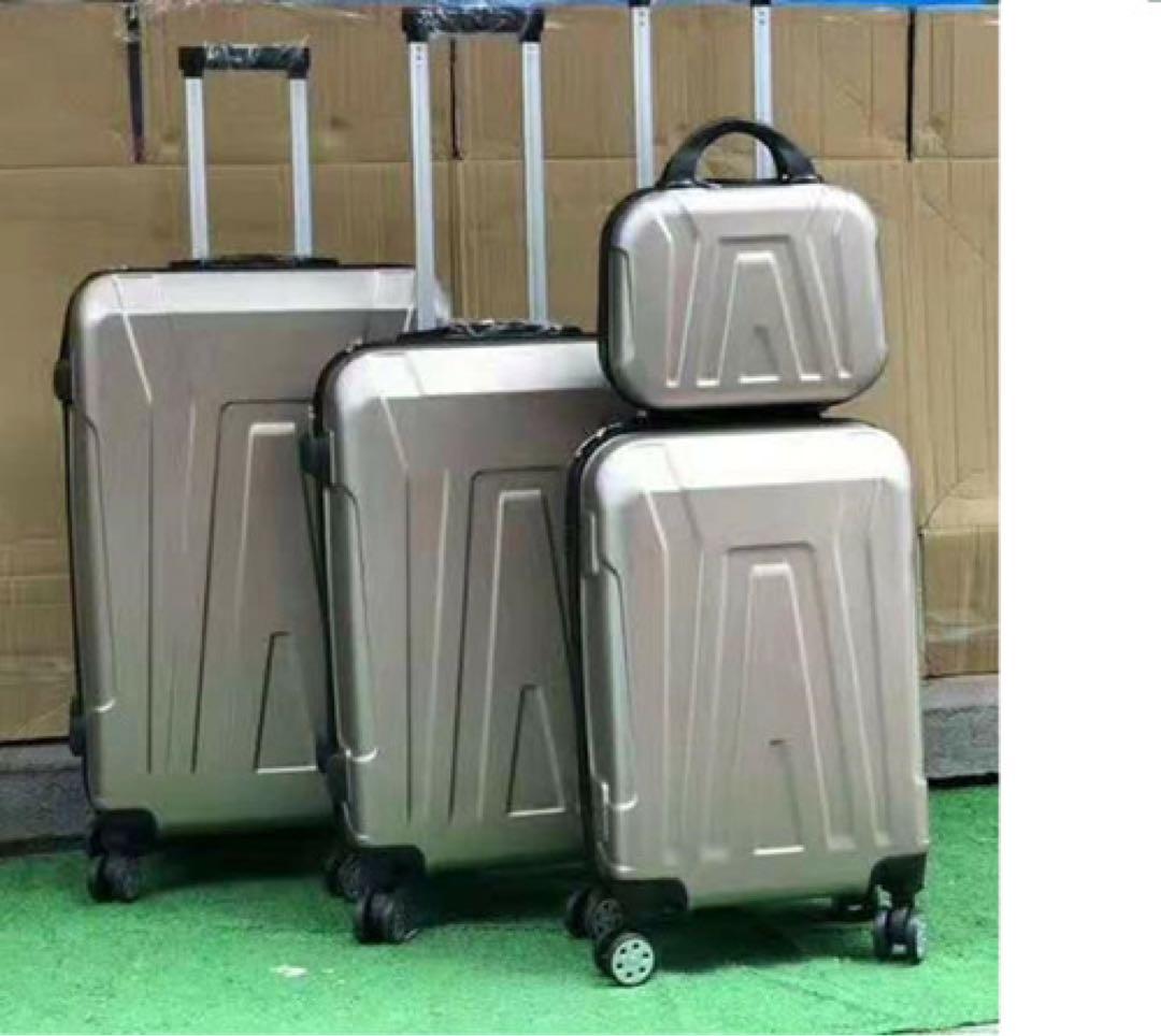 4点セット スーツケース シルバー 在庫処分 旅行 360°の4輪キャスター