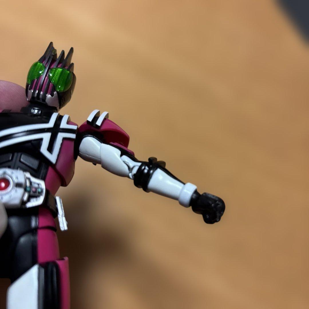 真骨彫　S.H.Figuarts 仮面ライダーディケイド