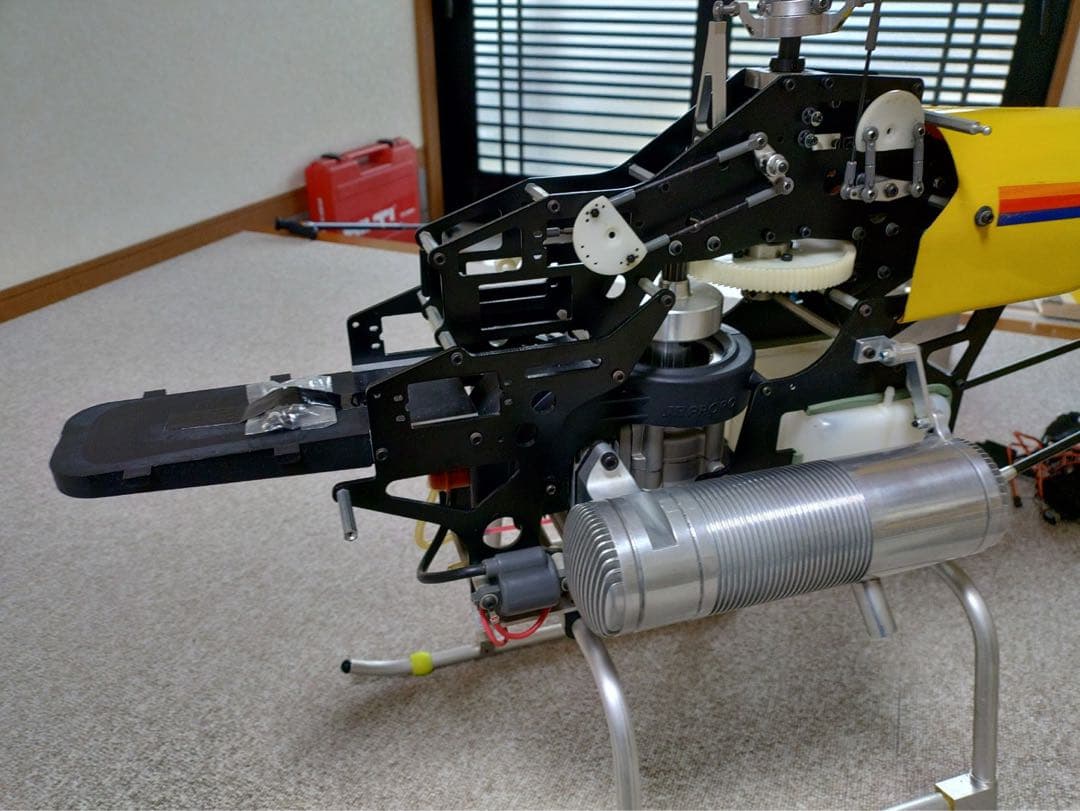 JR ボイジャーGSR ガソリンヘリ機体のみ、純正メインローター付