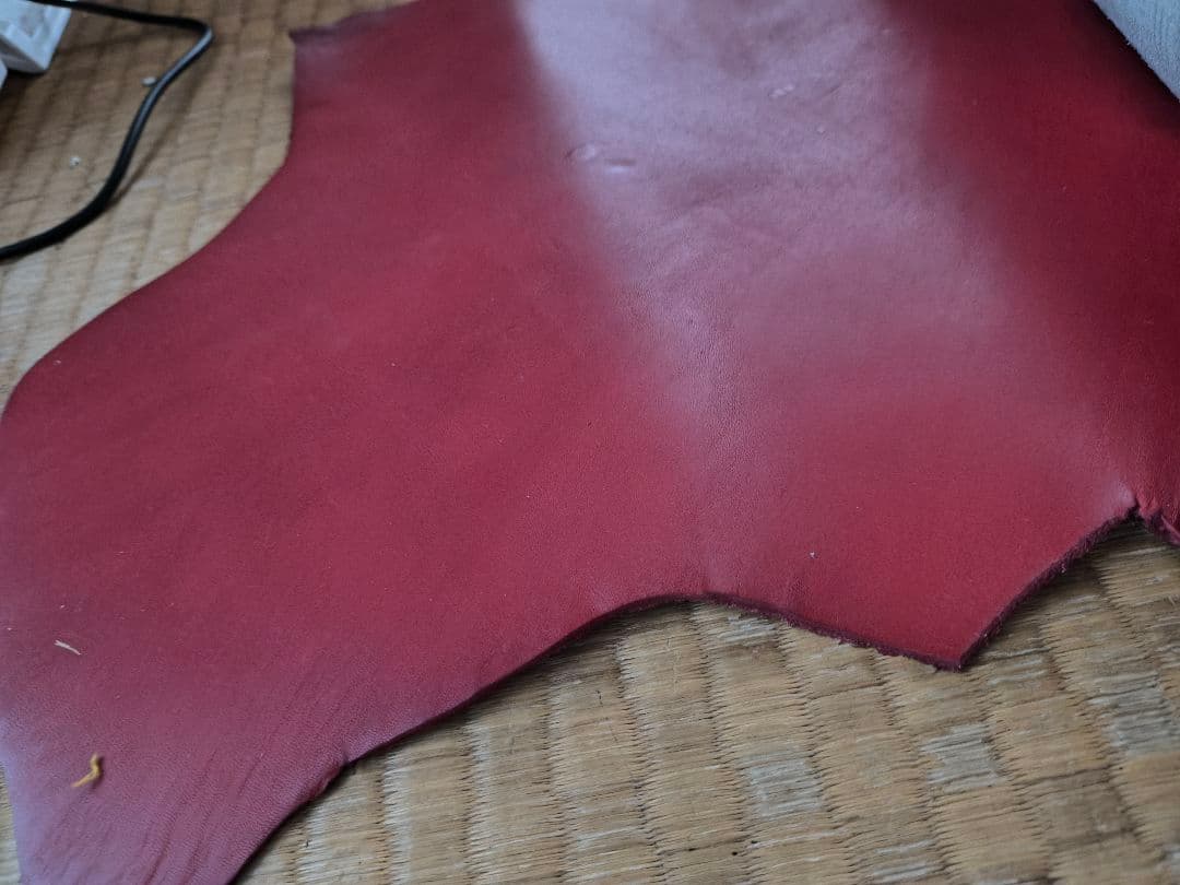 姫路レザー半裁赤×１ 黒×１