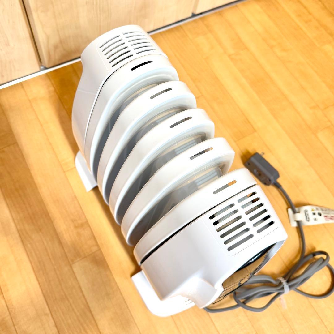 デロンギ　オイルヒーター　NJ0505E