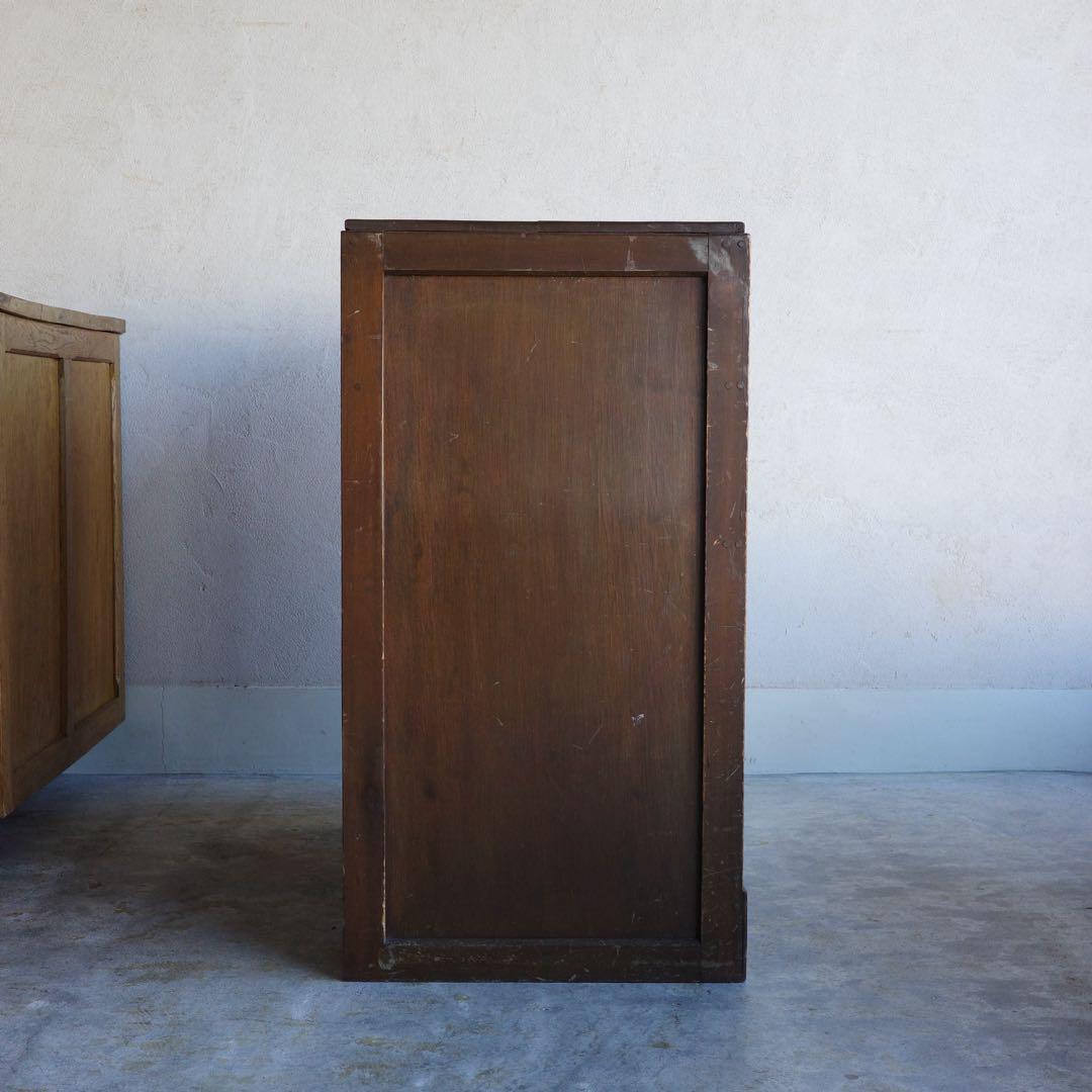 レトロな整理箪笥　チェスト　引出し