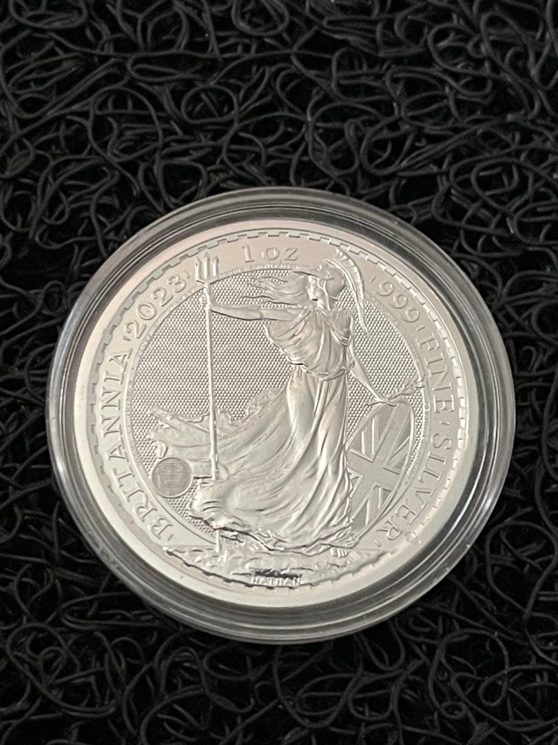 【エリザベス2世肖像】 2023年イギリス ブリタニア純銀1オンス銀貨
