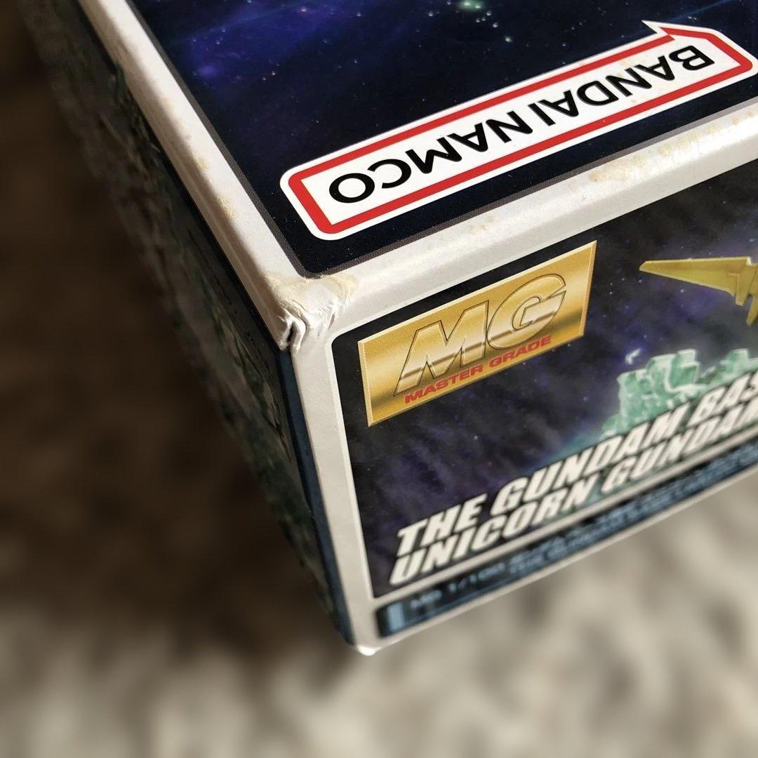 ❤︎ MG 1/100 ガンダムベース限定 ユニコーンガンダム（光の結晶体）❤︎