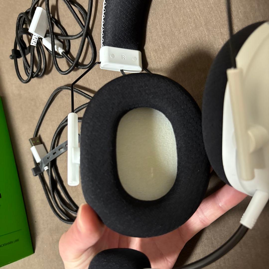 ヘッドホン Razer BLACKSHARK V2 PRO WHITE EDITION