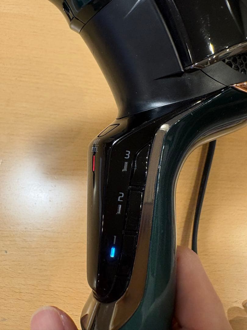 【ブレンディ】レプロナイザー 7D Plus ヘアドライヤー