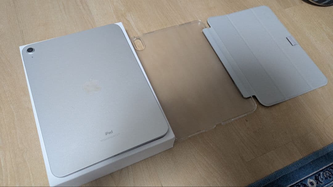 IPad10世代256GB ケース付き ほぼ新品