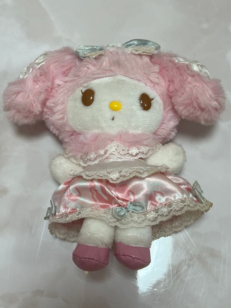 マイメロディ 40周年　マスコットぬいぐるみ　ボールチェーン付き