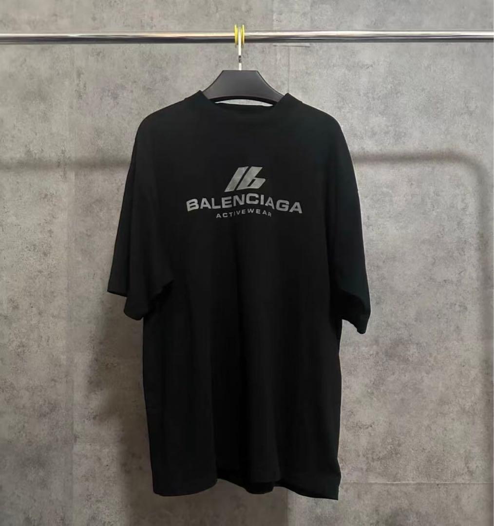 バレンシアガ 　アクティブウェア Tシャツ ブラック　新品同様