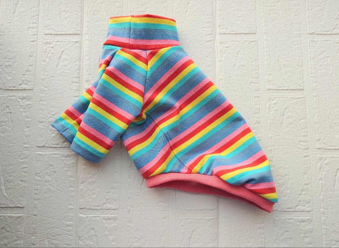 kozaru　　　ハイネックラグラントレーナー