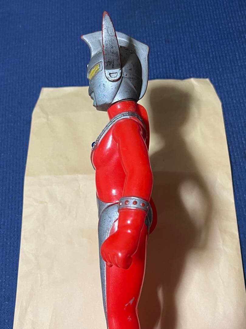ウルトラマンタロウ　フィギュア