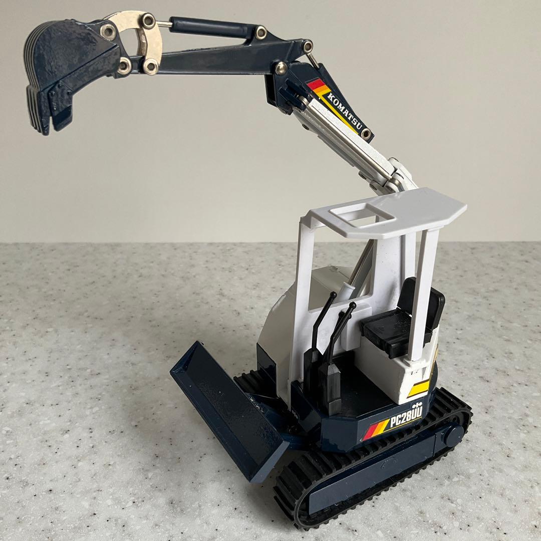 【希少品】KOMATSU コマツ ミニチュア PC28UU 建設機械　箱付き