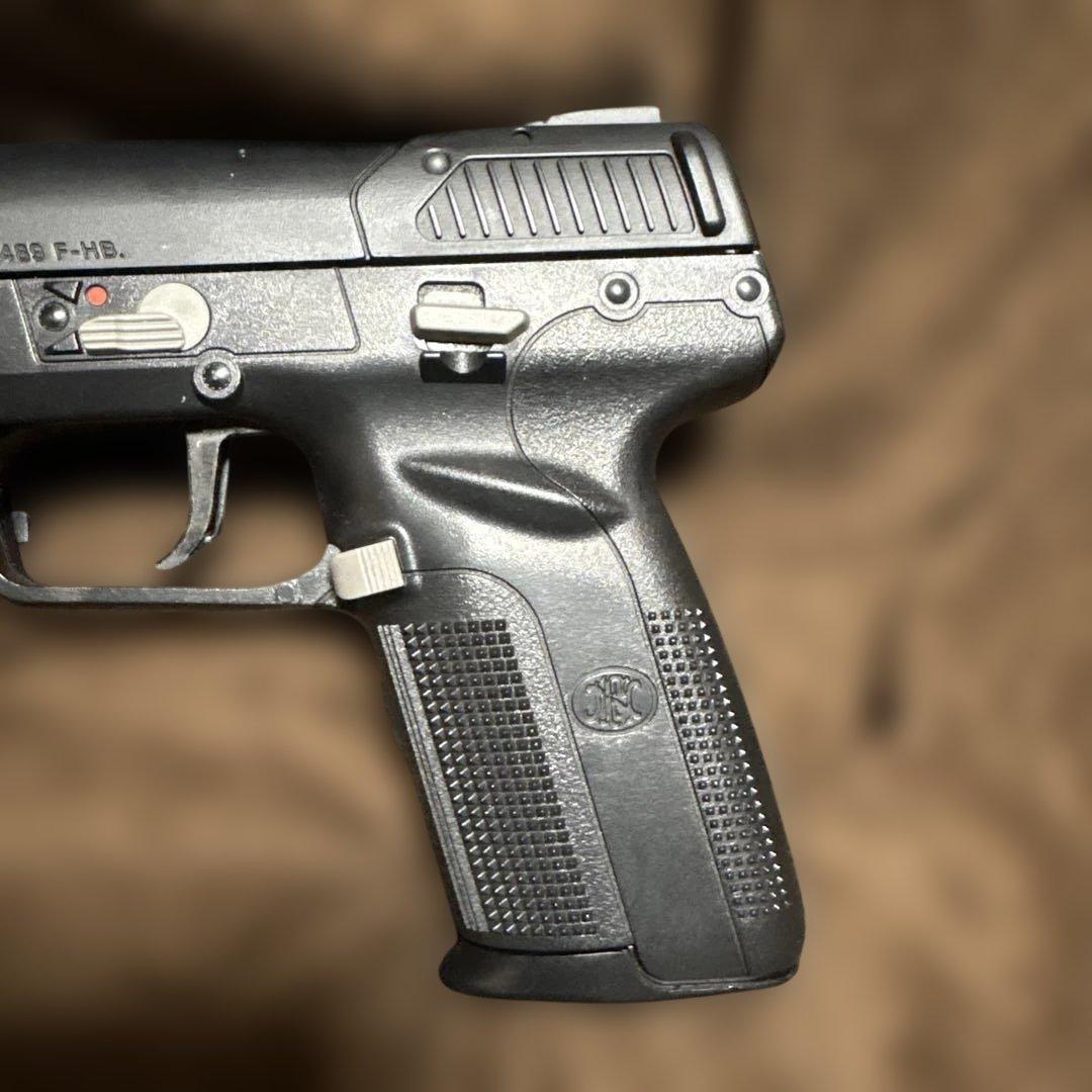 日本製 東京マルイ ガスブローバック FN 57 FN 5-7