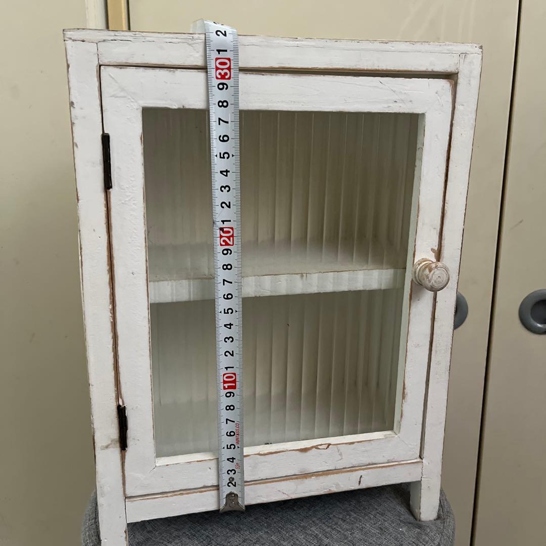 骨董市購入　アンティーク２段　シャビー　波ガラス