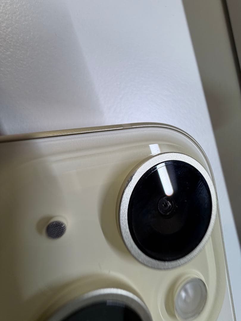 Apple iPhone 15 イエロー　本体　SIMフリー