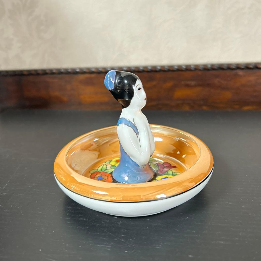 オールドノリタケ　アールデコレディ ラスター彩　ピントレー　小物入れ