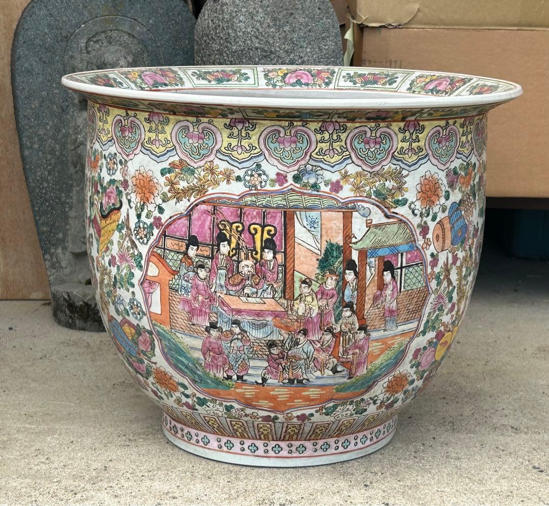 中国　粉彩人物花卉紋　植木鉢　大清乾隆年製銘　送料込み0717