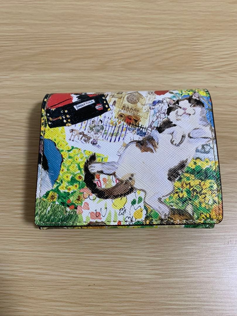 マンハッタナーズ　二つ折り財布