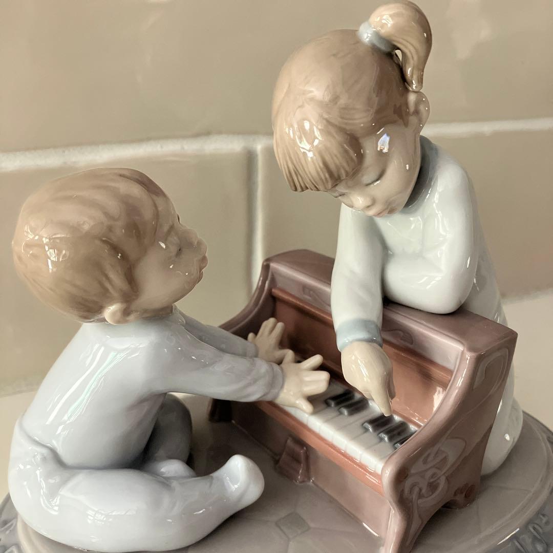 リヤドロ LLADRO   人形　最初はドレミ　#8292