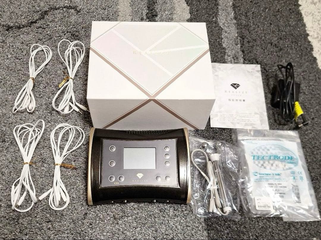 【美品】 【REALIZE】スリムビューティハウス EMS美容機器 本体と付属品
