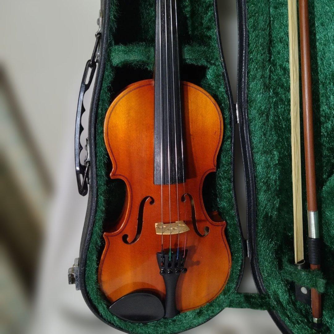 ♥5才前後の子供用♥スズキバイオリン1/8♥No.220。弓、ケ―ス、松脂付き