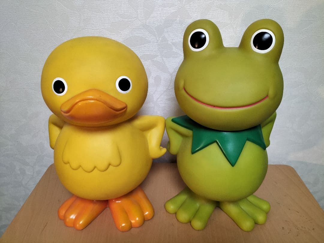 ガーコ　ケロタン　巨大貯金箱