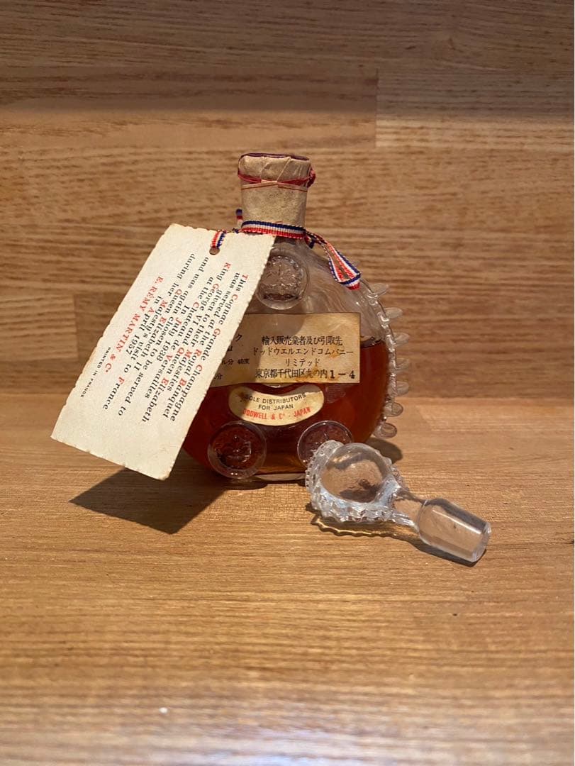 m*7様 希少！ルイ13世ミニチュアバカラボトル&古酒ミニチュアボトル100本！