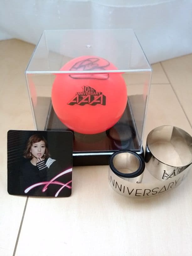 AAA　伊藤千晃　サインボール※経年劣化あり