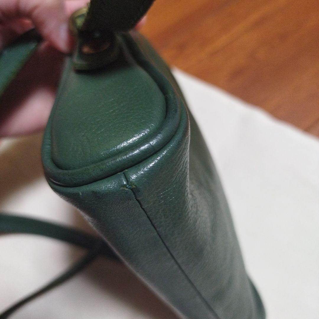 イルビゾンテ ロゴ型押し ハーフムーン ショルダーバッグ グリーン