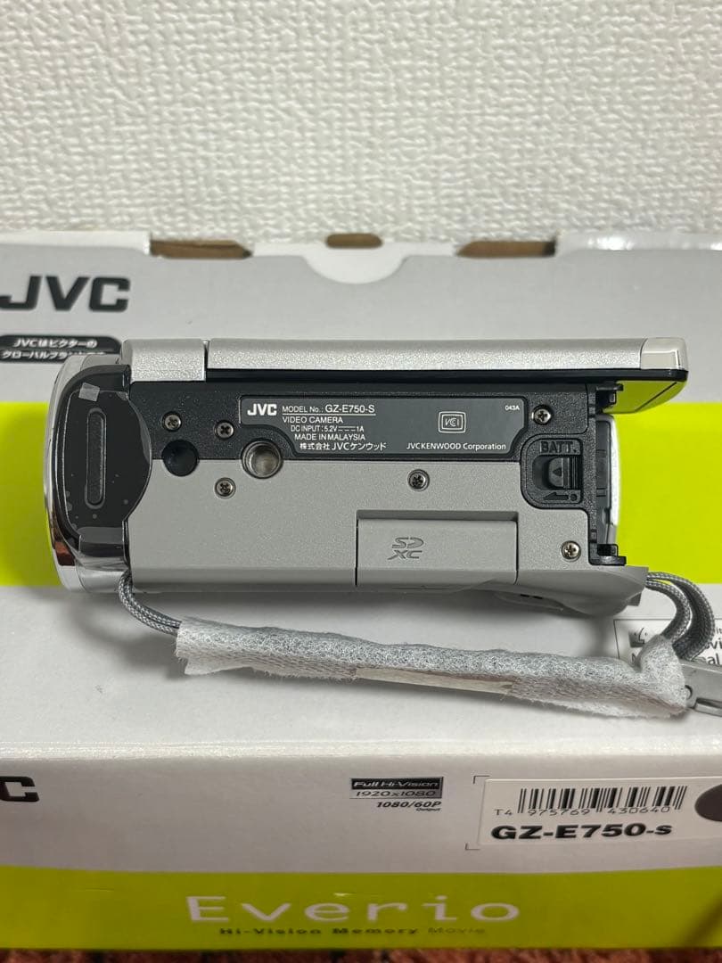 JVC Everio GZ-E750-S ビデオカメラ 本体