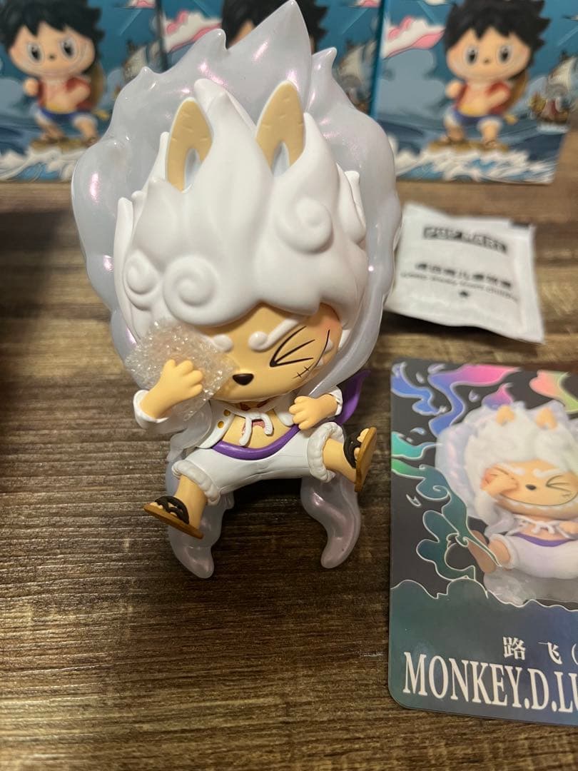 LABUBU ONEPIECE シークレ ット　ニカ　POPMART ワンピース