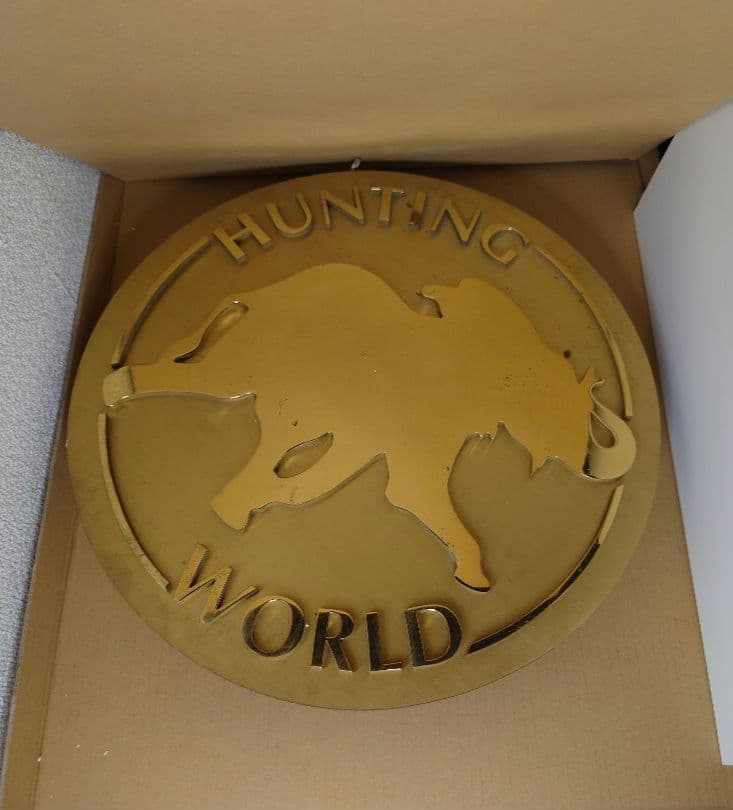 HUNTING WORLD　ストアギャランティゴールドプレーㇳ