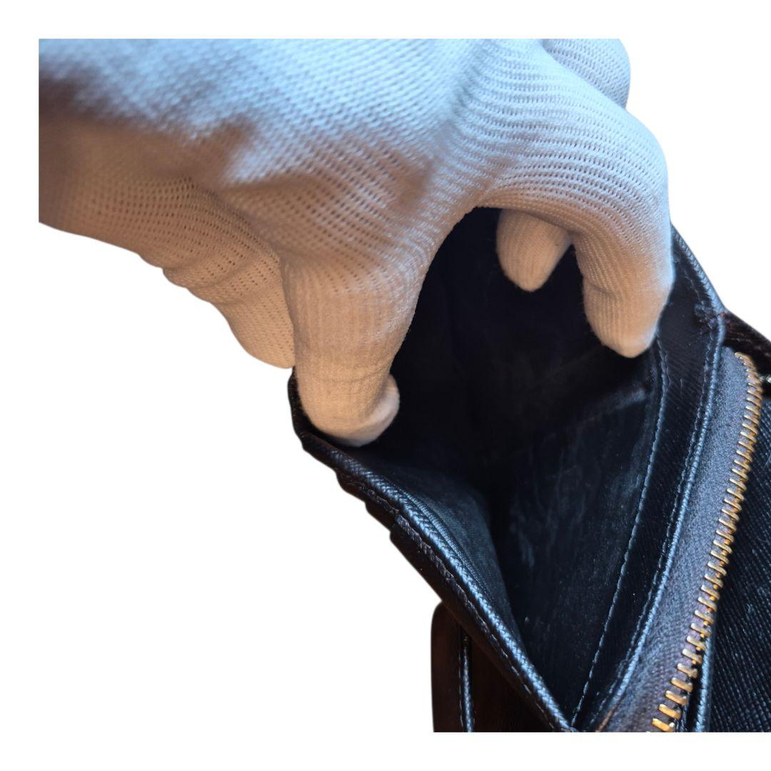 ＰＲＡＤＡ　プラダ　サフィアーノ　ケース　ラウンドファスナー　ブラック y