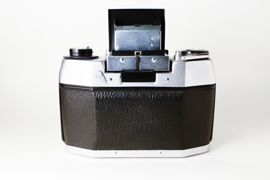 【美品】EXA 1b フィルム一眼レフカメラ ドイツ製　＃4