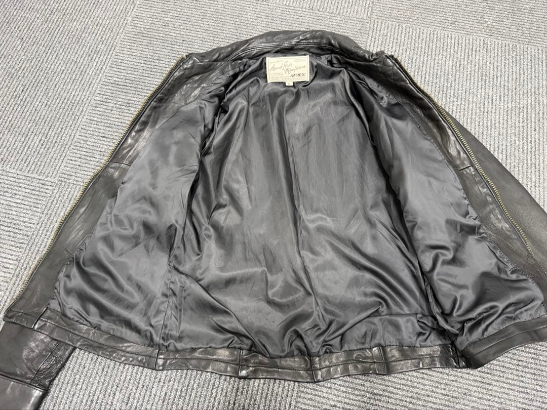 AVIREX ブラック レザーライダースジャケット