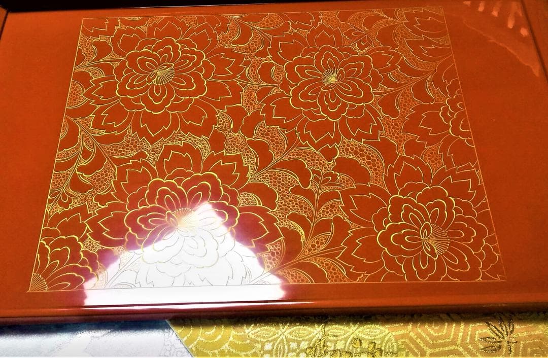 新品未使用 輪島塗　牡丹唐草　高級手彫沈金　本漆　天然木　長手盆　角盆 お盆