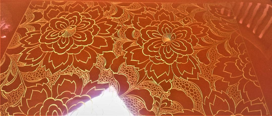 新品未使用 輪島塗　牡丹唐草　高級手彫沈金　本漆　天然木　長手盆　角盆 お盆