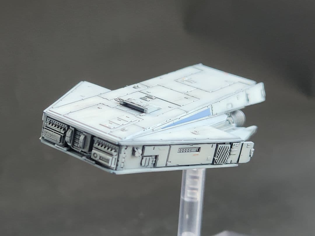 スター・ウォーズ ミレニアム・ファルコン(ランドVer.）塗装済み完成品