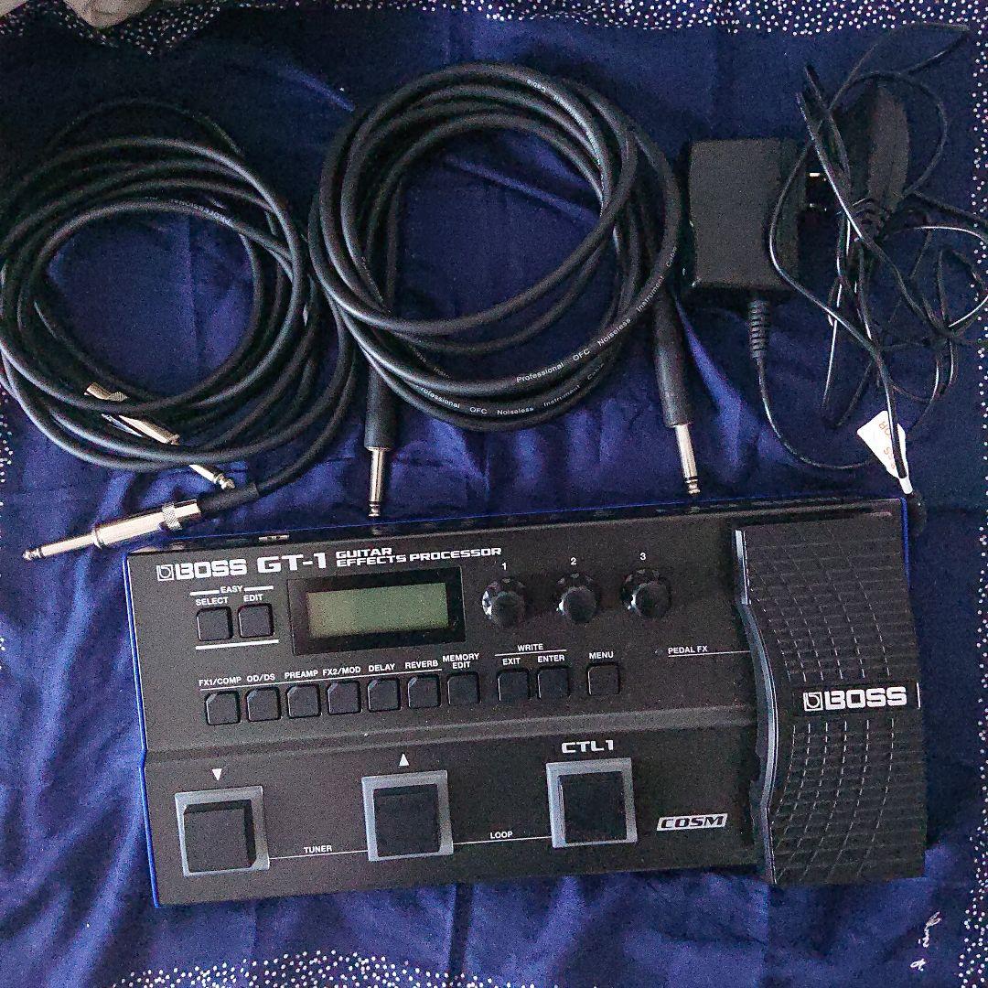 BOSS GT-1 ギターエフェクター 本体と付属品