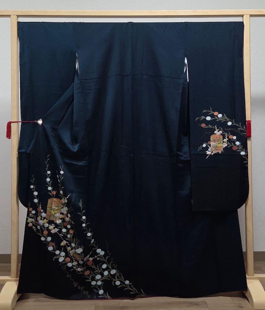 B◆着物くつろぎ 貝桶に花模様 金彩 褐返色 袷 正絹 振袖 着物 着丈162