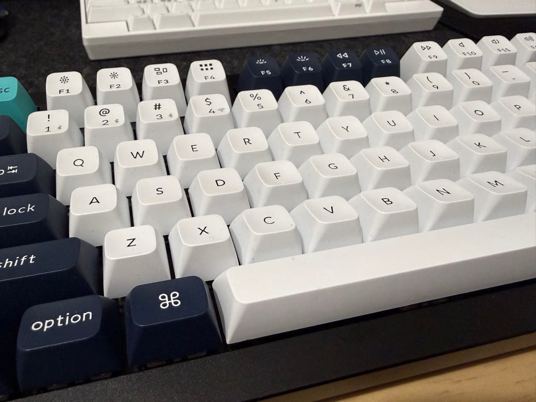 Keychron Q1 Max 75% ワイヤレスメカニカルキーボード