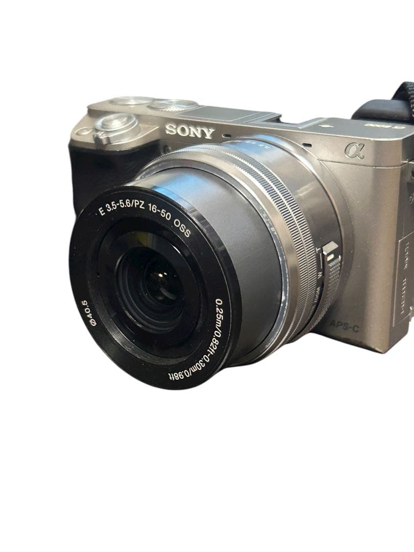 【極美品】SONY α6000 ダブルズームレンズキット ILCE-6000Y