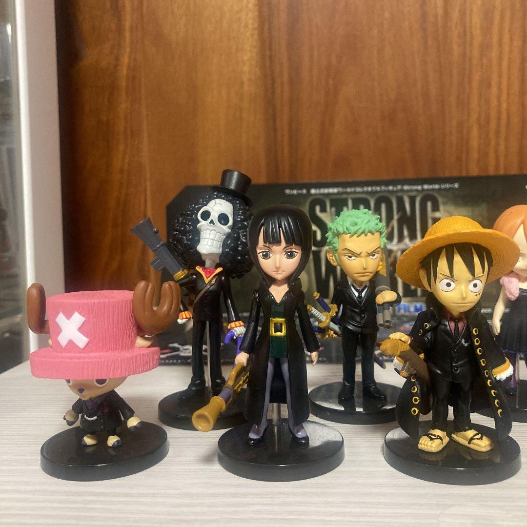 ONEPIECEワンピース STRONG WORLD 黒服 ワーコレ セット